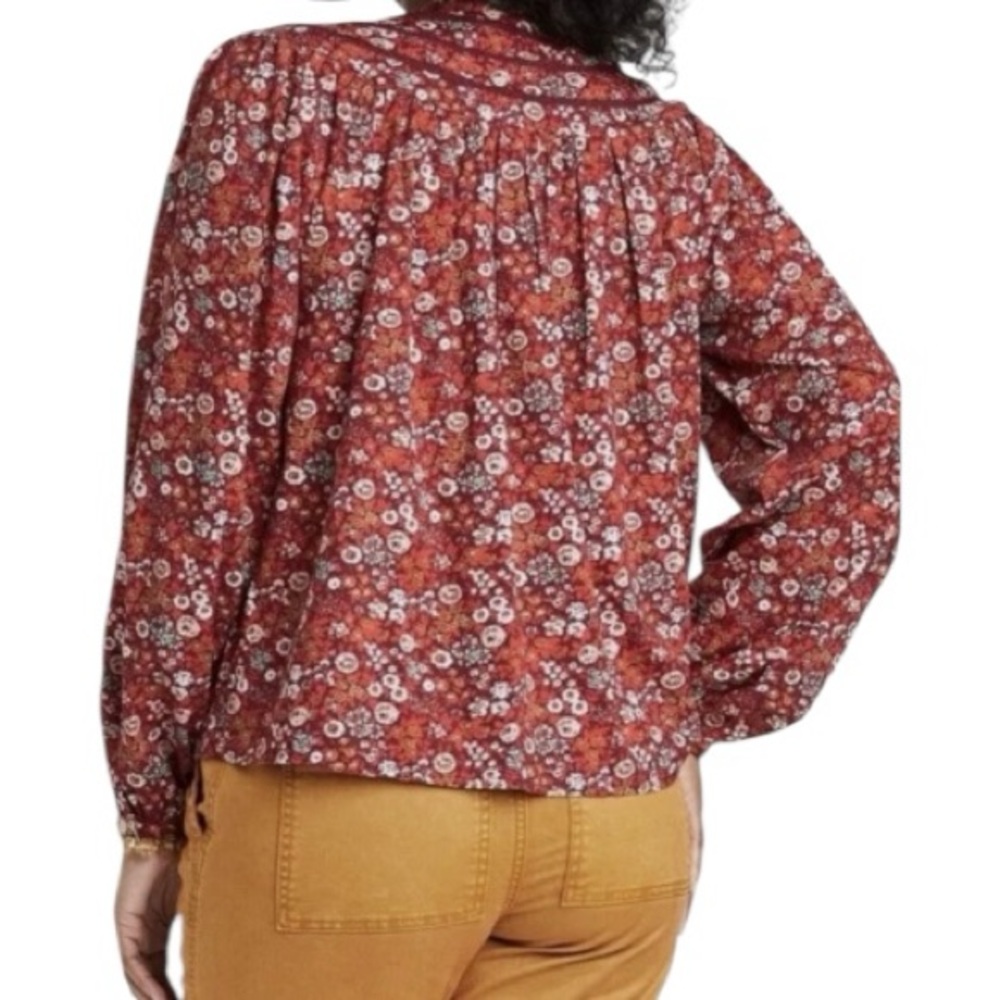Universal Thread Shirt - Picture 2 of 9